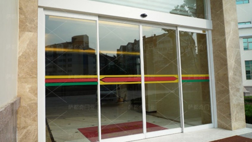 玻璃感應(yīng)門(mén)